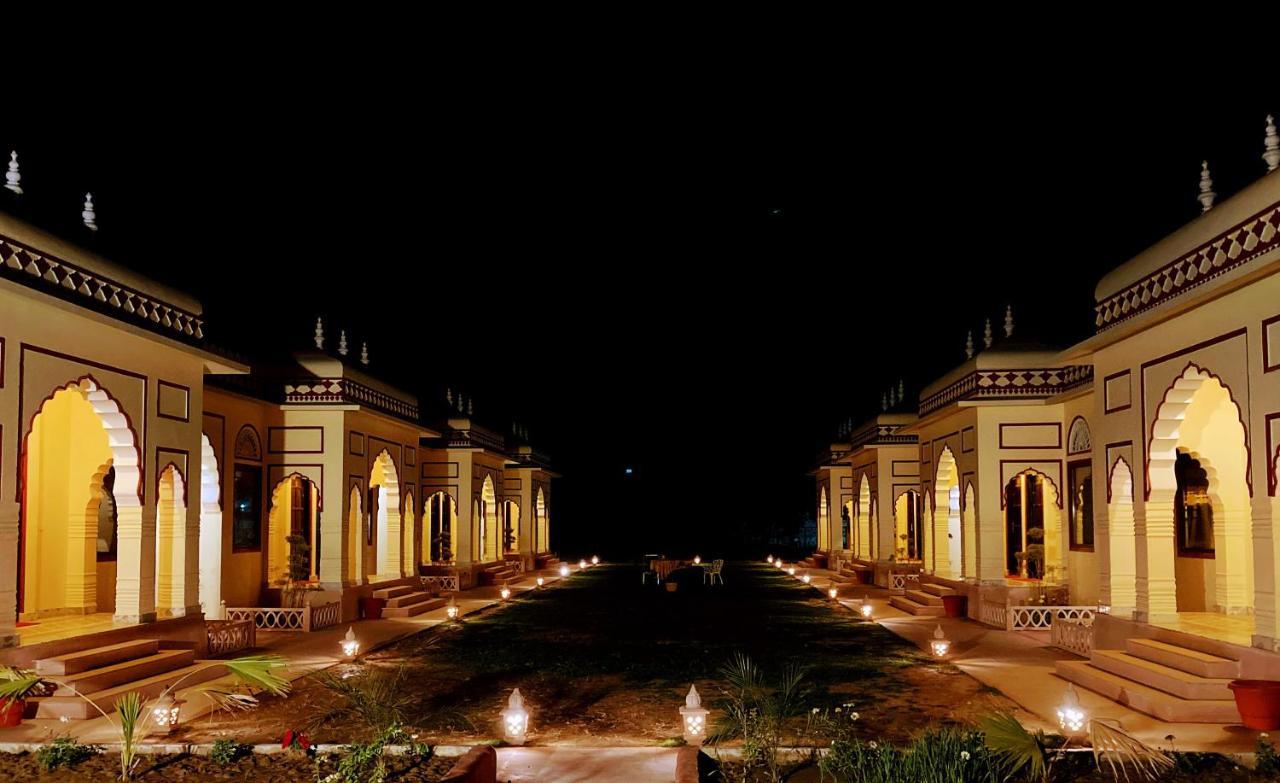 The Grand Barso Otel Bharatpur Dış mekan fotoğraf