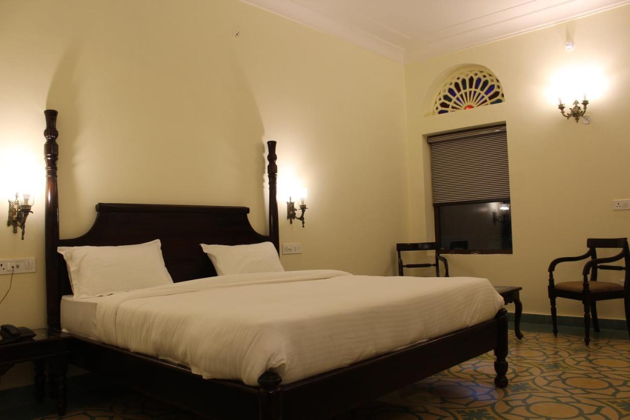 The Grand Barso Otel Bharatpur Dış mekan fotoğraf
