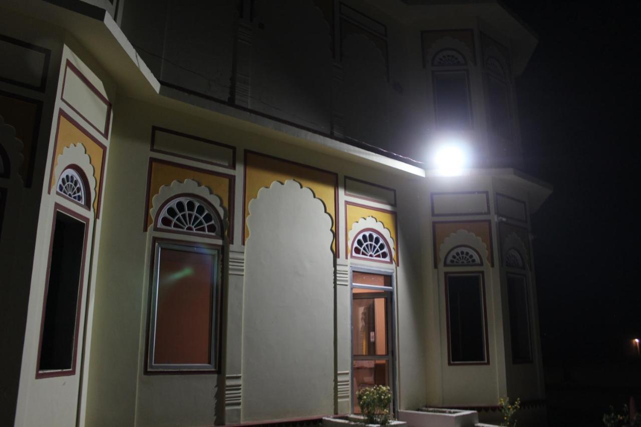 The Grand Barso Otel Bharatpur Dış mekan fotoğraf