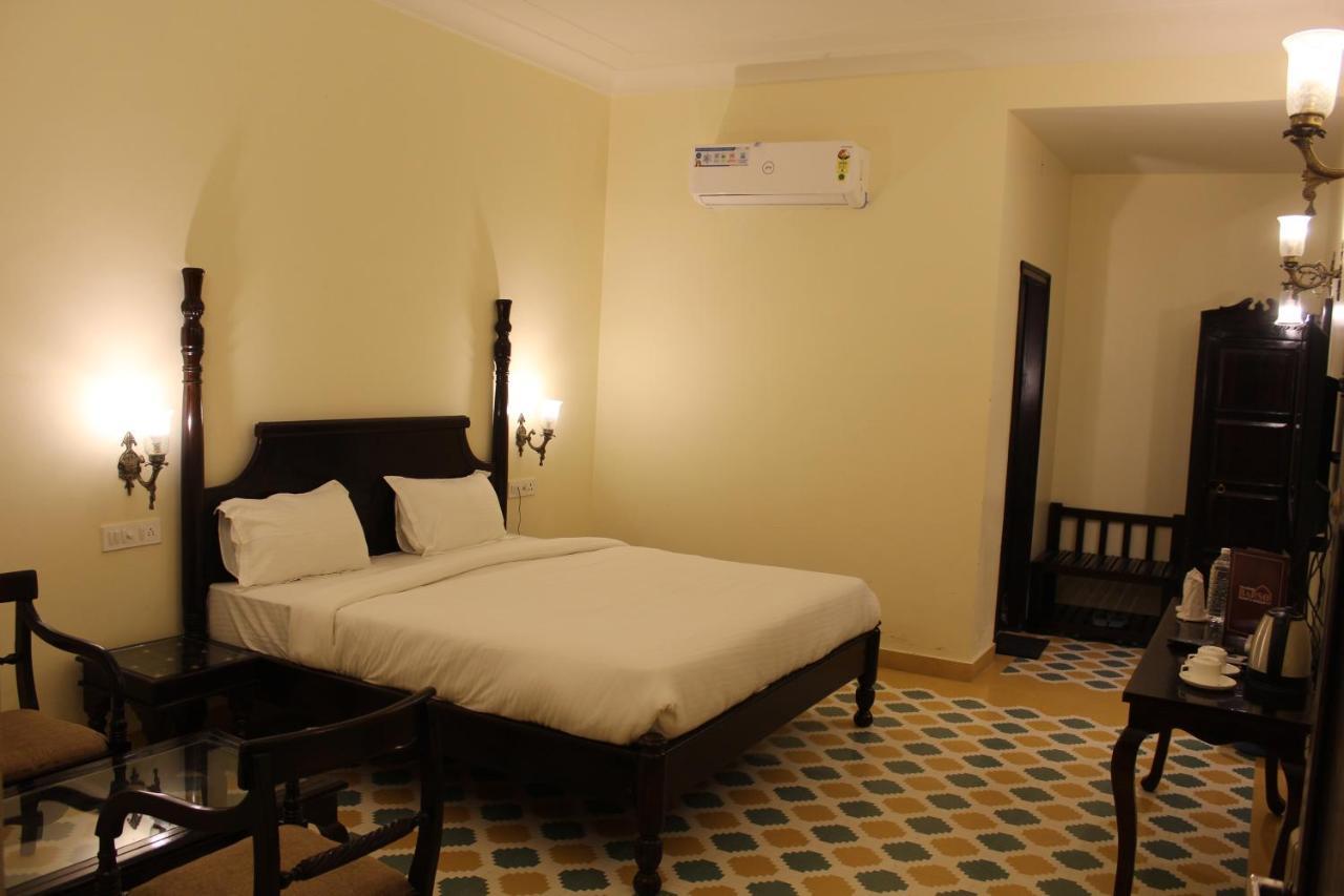 The Grand Barso Otel Bharatpur Dış mekan fotoğraf