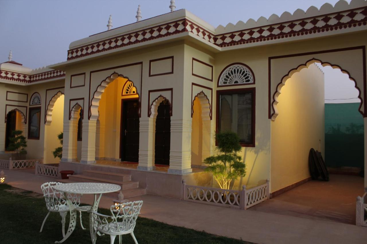 The Grand Barso Otel Bharatpur Dış mekan fotoğraf