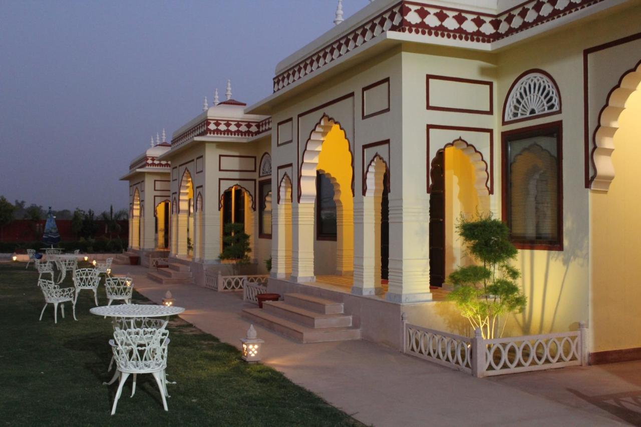 The Grand Barso Otel Bharatpur Dış mekan fotoğraf