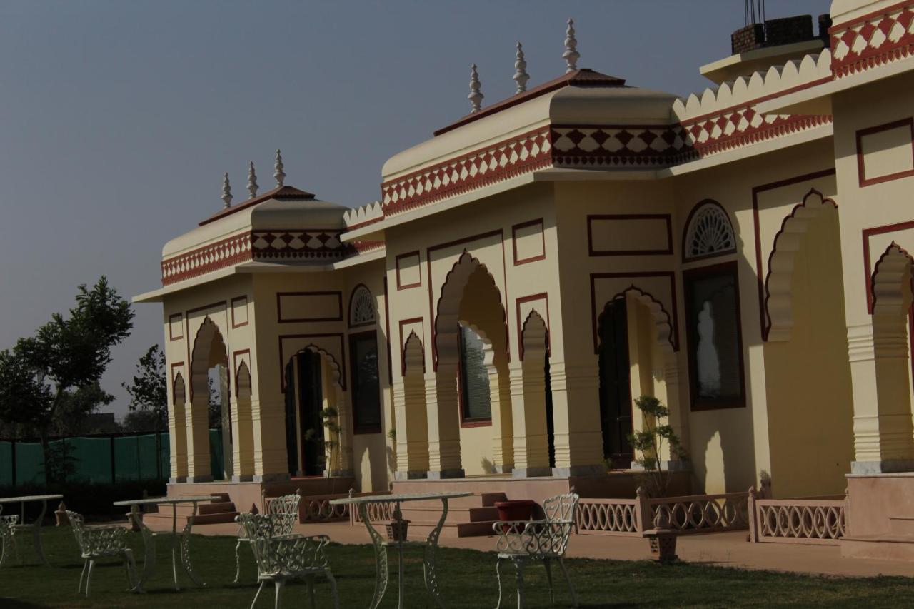 The Grand Barso Otel Bharatpur Dış mekan fotoğraf