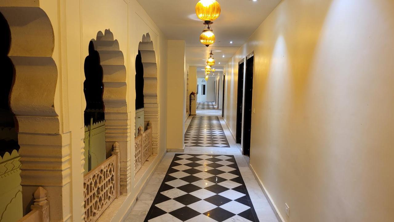 The Grand Barso Otel Bharatpur Dış mekan fotoğraf