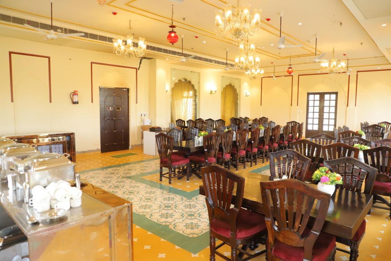 The Grand Barso Otel Bharatpur Dış mekan fotoğraf