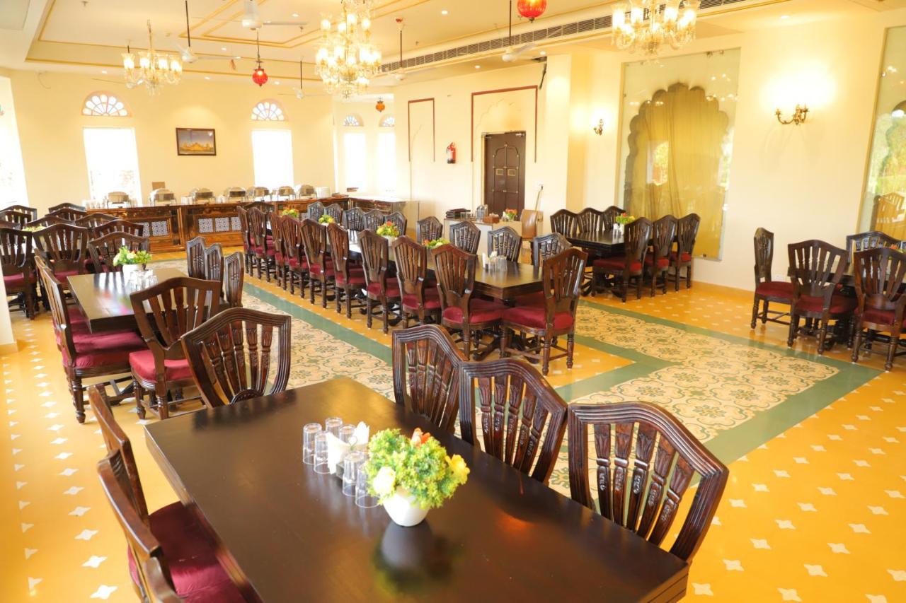 The Grand Barso Otel Bharatpur Dış mekan fotoğraf