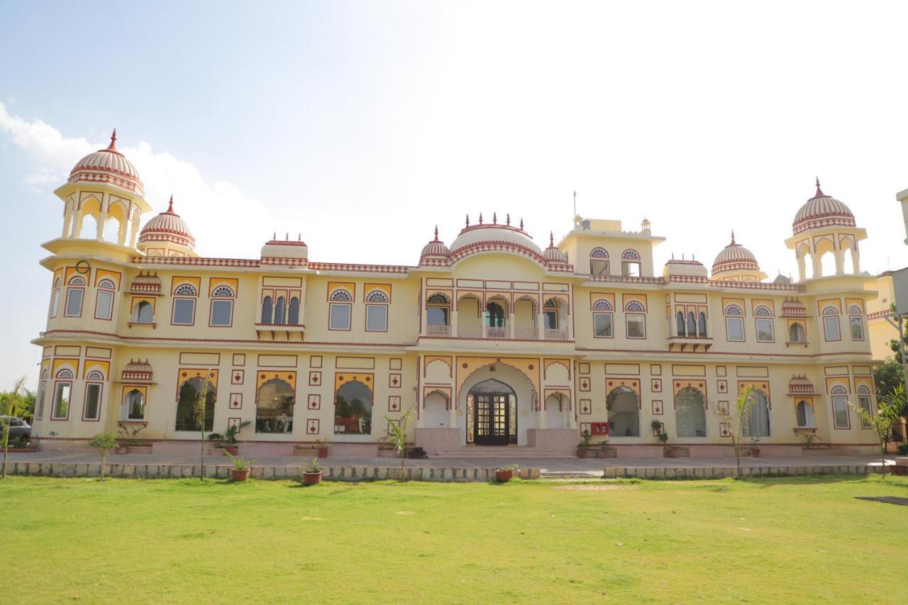 The Grand Barso Otel Bharatpur Dış mekan fotoğraf