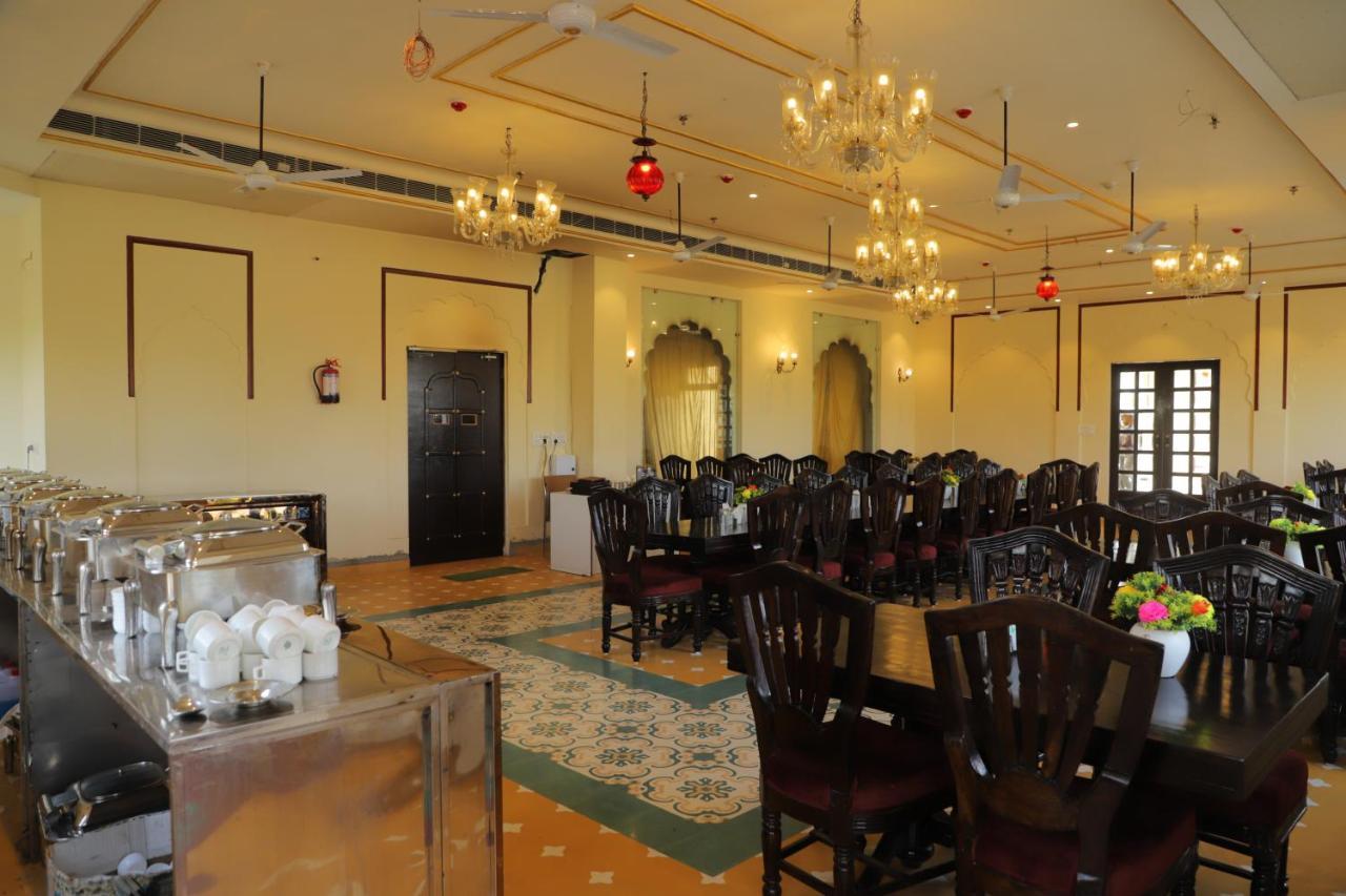 The Grand Barso Otel Bharatpur Dış mekan fotoğraf